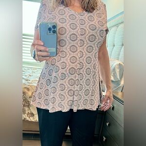 Roz & Ali pink and black blouse